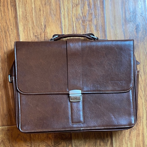 TUMI Classic Brown Leather Briefcase - Picture 1 of 6